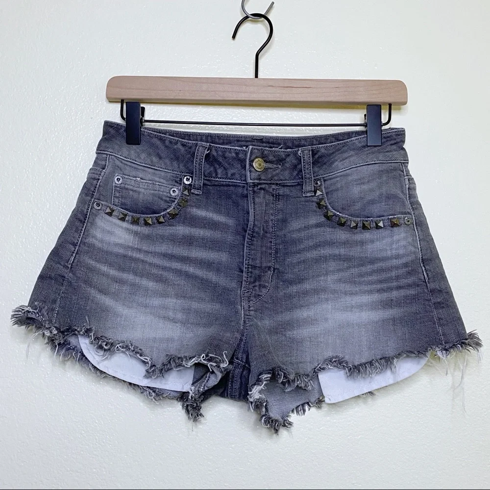 American Eagle Gray Frayed Studded Hi Rise Festival Denim Jean Shorts Size 4